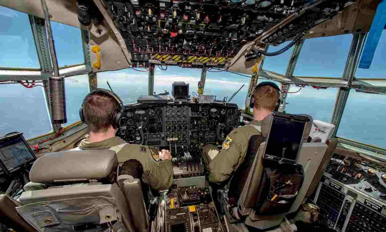 digital-aircraft-cockpit-the-future-of-modern-aviation