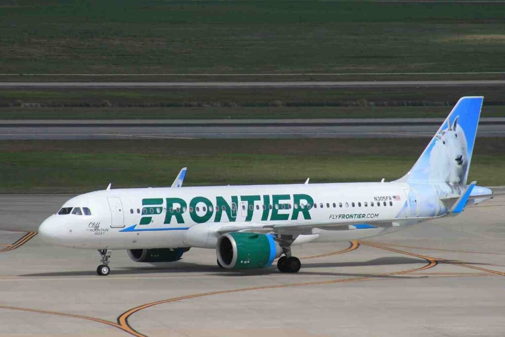 frontier flight status